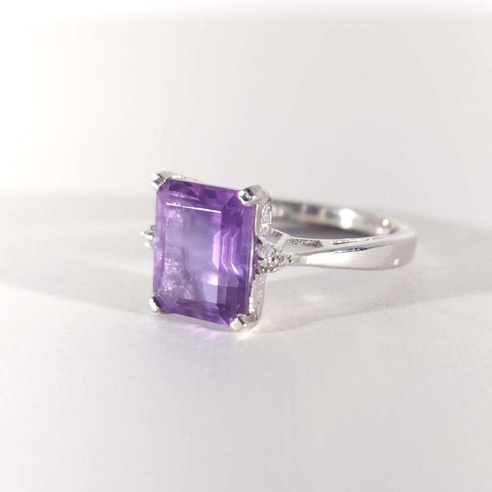 Alexite Color Change Ring Size 8 - Picture 4 of 7
